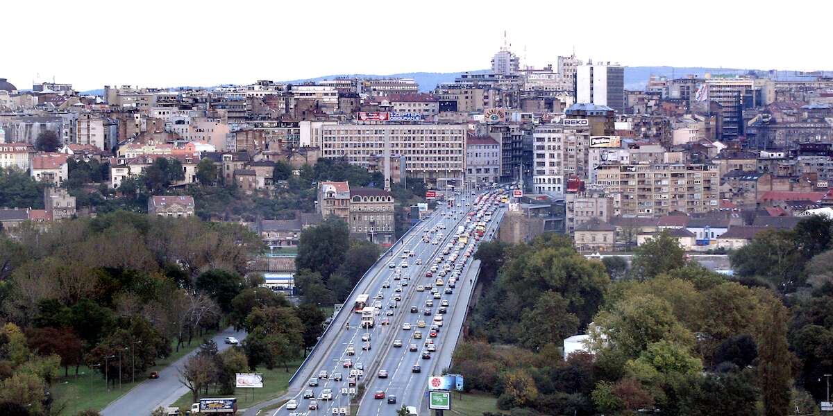 Belgrado renderà gratuiti i mezzi pubbliciLa capitale della Serbia diventerà la più grande città europea a farlo e proverà anche così a risolvere i suoi grossi problemi di traffico