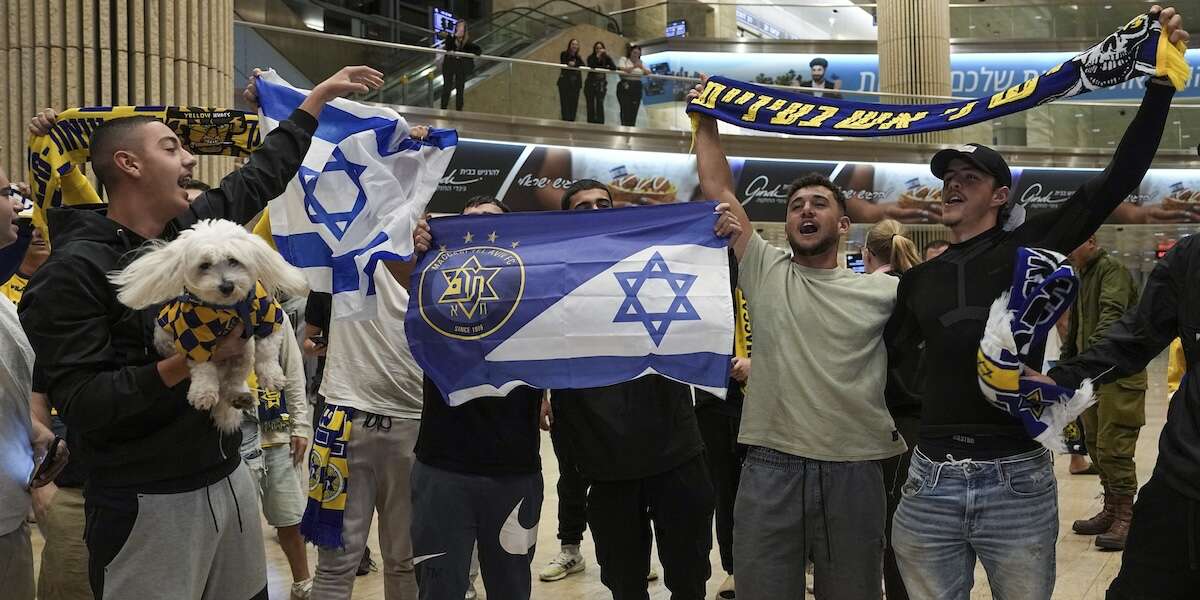 Cinque persone sono state condannate per le violenze contro i tifosi israeliani del Maccabi Tel Aviv ad Amsterdam