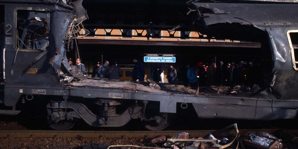 Sono passati 40 anni dalla strage del Rapido 904Il 23 dicembre del 1984 una bomba esplose sul treno che viaggiava tra Napoli e Milano, uccidendo 16 persone e ferendone centinaia