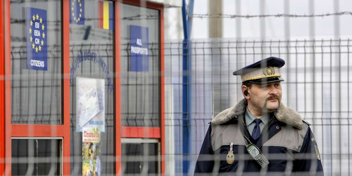 Romania e Bulgaria sono entrati nell’area Schengen, a tutti gli effettiA marzo erano stati già rimossi i controlli aerei e via mare, e ora anche quelli via terra