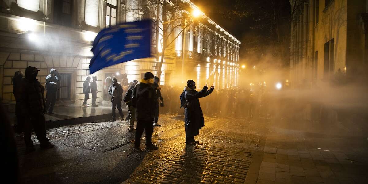 In Georgia la polizia ha arrestato altre 48 persone dopo una manifestazione contro il governo