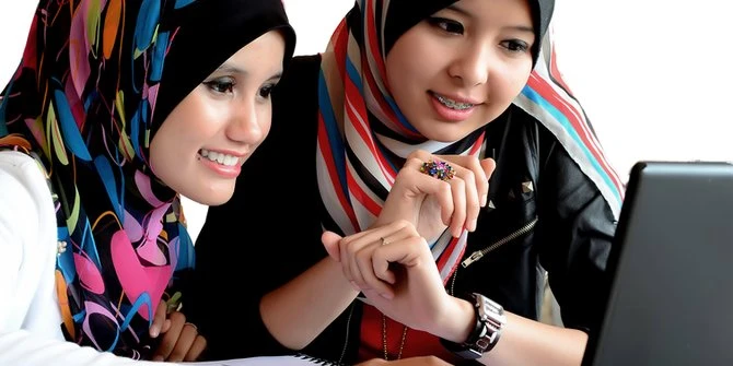 OJK: Hanya 9 dari 100 Orang Dewasa Indonesia Mengenal Produk Keuangan Syariah