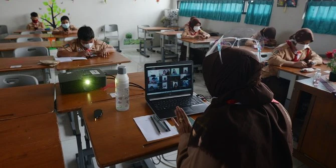 Perpanjang PPKM Mikro, DKI Putuskan Pembelajaran Online