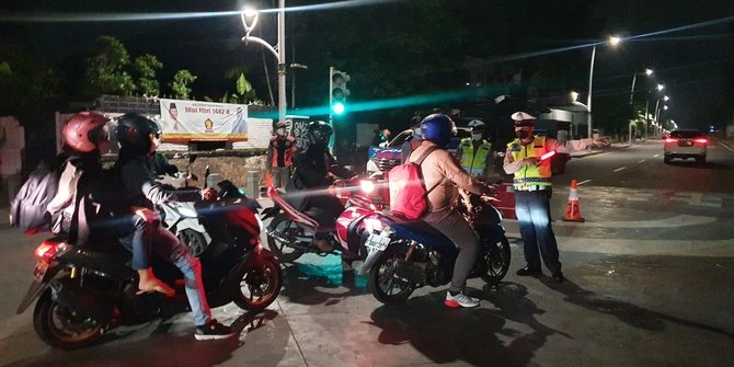 Polisi Klaim Pembatasan Mobilitas Masyarakat Turunkan Kasus Covid-19 di Jakarta