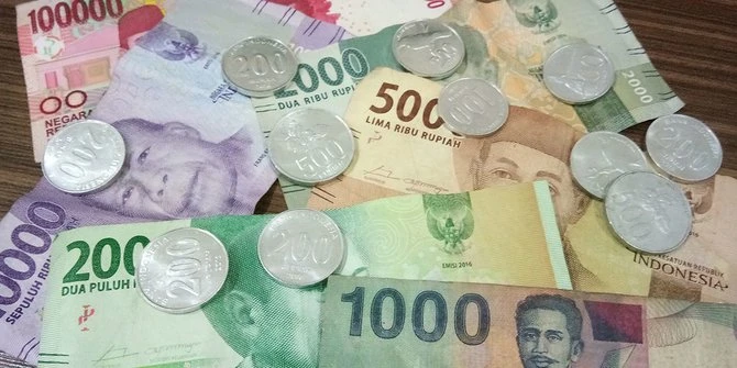 Jelang Pengumuman Hasil Rapat The Fed, Kurs Rupiah Melemah ke Rp14.238 per USD