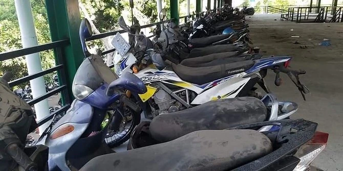 Bertahun-tahun Tak Diambil, Puluhan Motor Berdebu Terparkir di Bandara Ngurah Rai