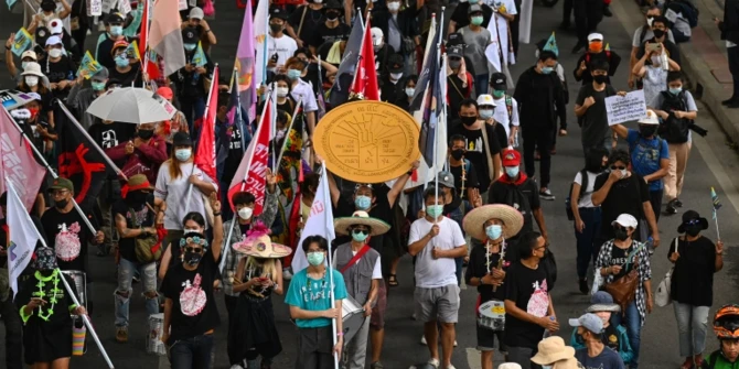 “89 Tahun Sejak Berakhirnya Monarki Absolut Thailand, Kami Tidak Mendapatkan Apa-Apa