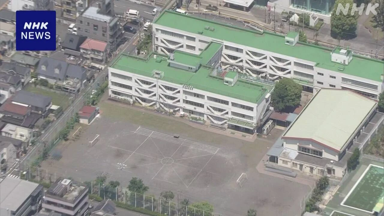 東京 立川の小学校に男2人が侵入 教職員にけが人も