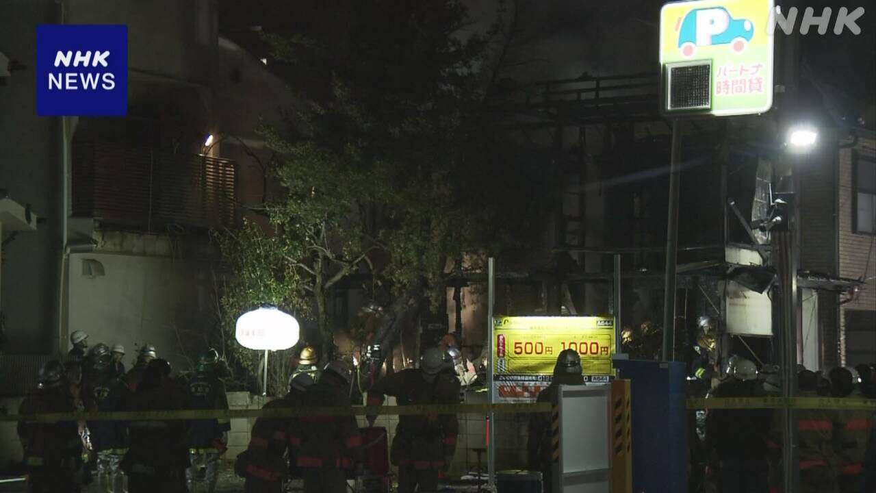 東京 練馬区で住宅火災 2人死亡 身元の確認進める