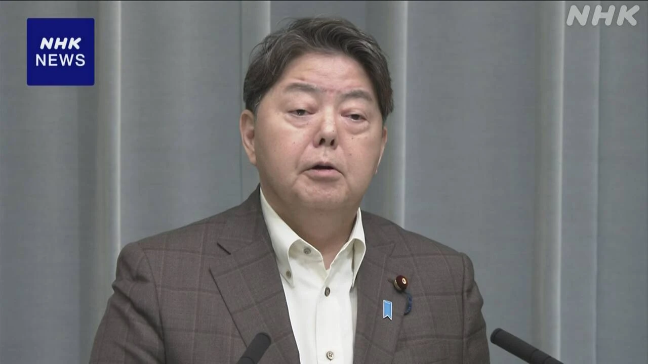 官房長官 “SNSなどネット上で根拠不明の災害情報も 確認を”