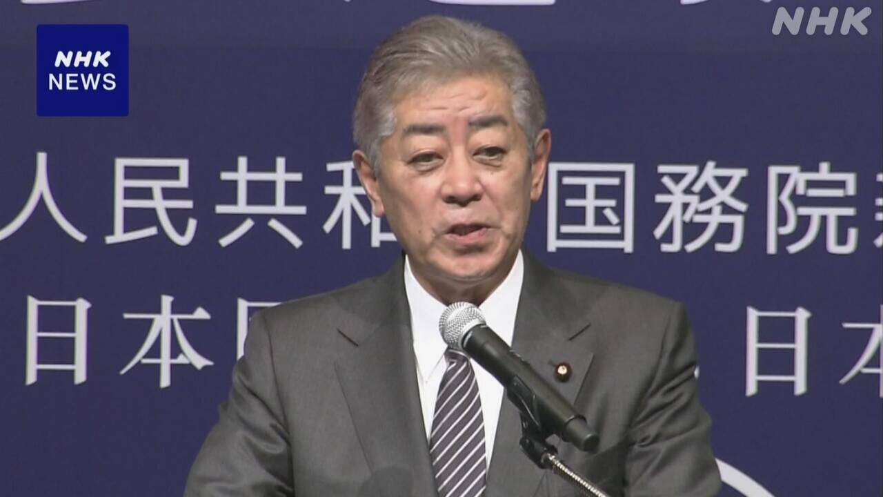 岩屋外相 日中間協力拡大へ早期の訪中 王毅外相との会談に意欲