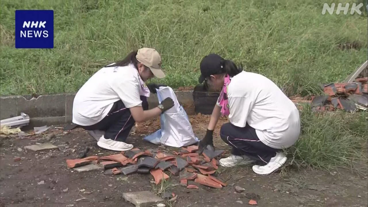 竜巻被害の静岡 牧之原 地元の高校生が片づけ作業を手伝う