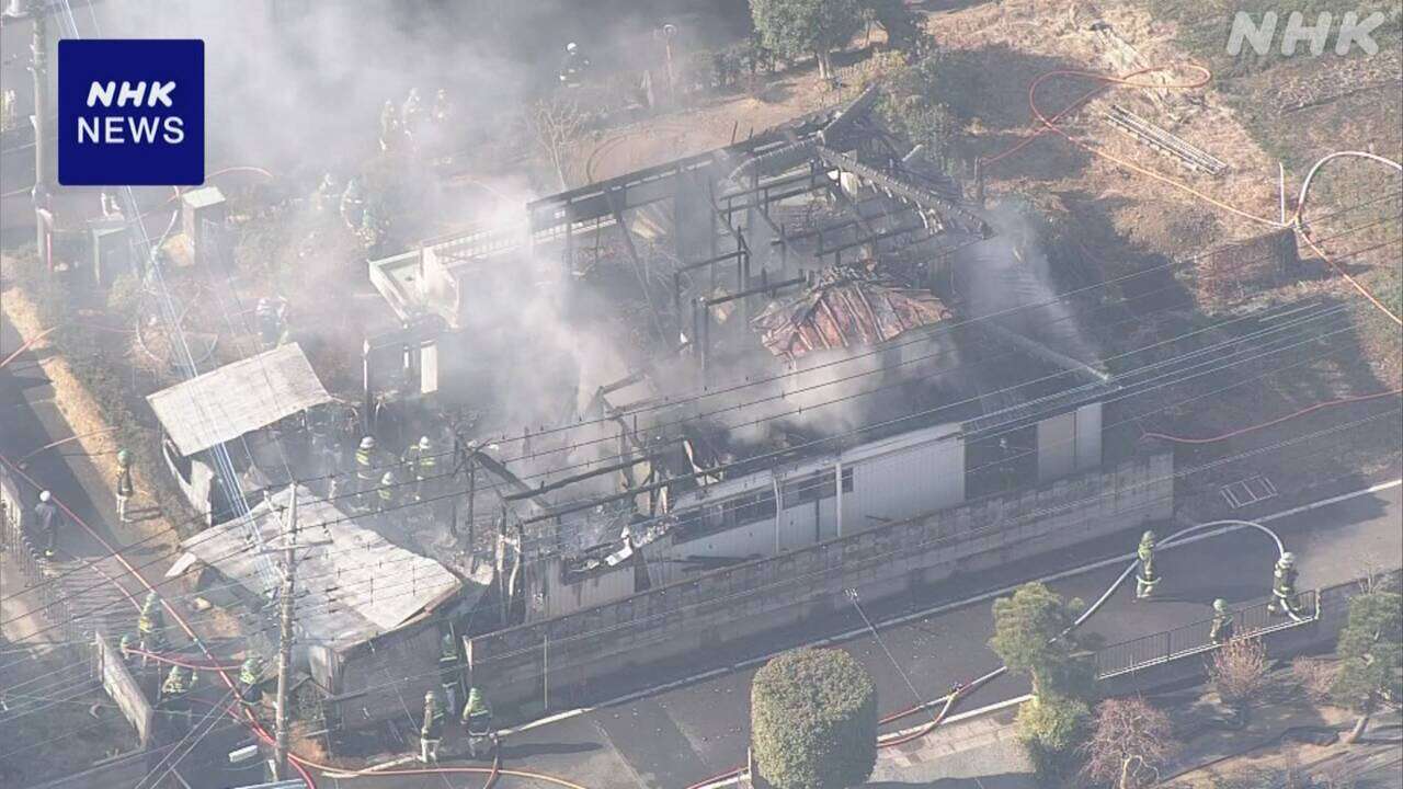 群馬 館林 住宅全焼2人死亡 住人の75歳男性と妻 連絡取れず