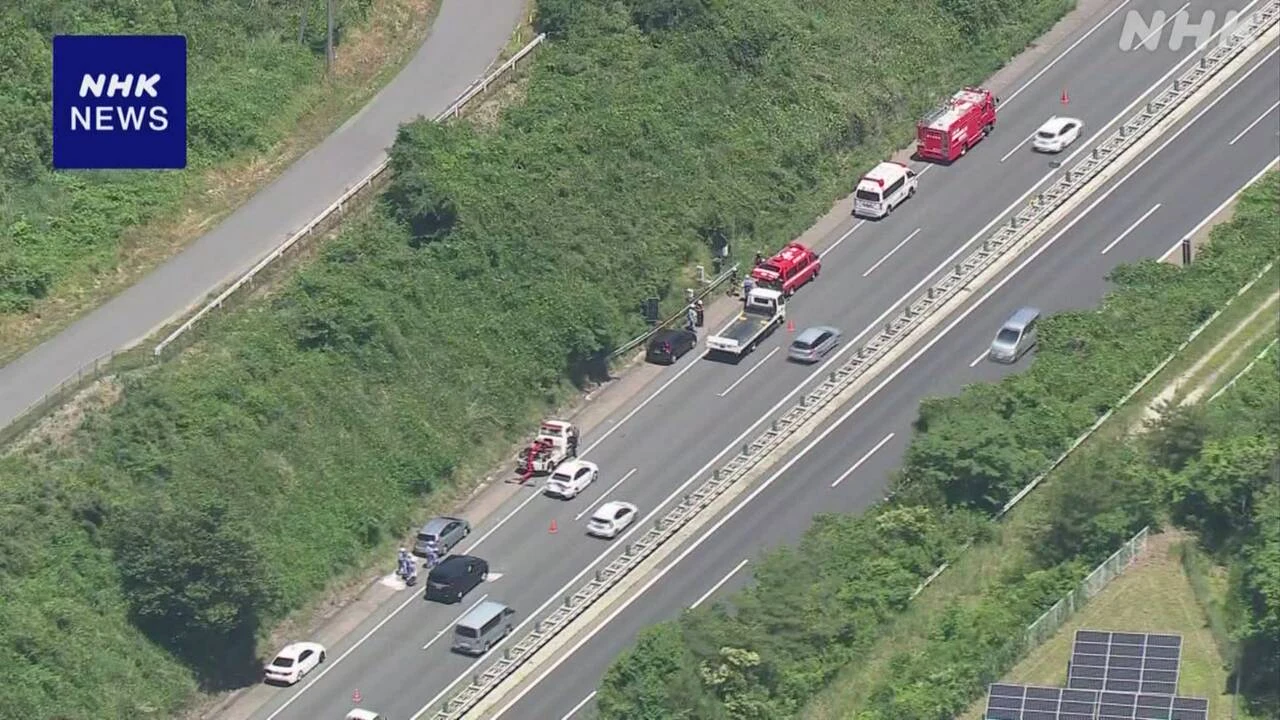 宮城 東北自動車道で乗用車4台が関係する事故 10人病院に搬送