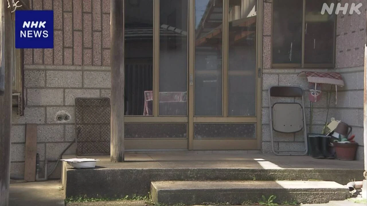 新潟 村上 クマが一時住宅の玄関に入り込む 住民にけがなし