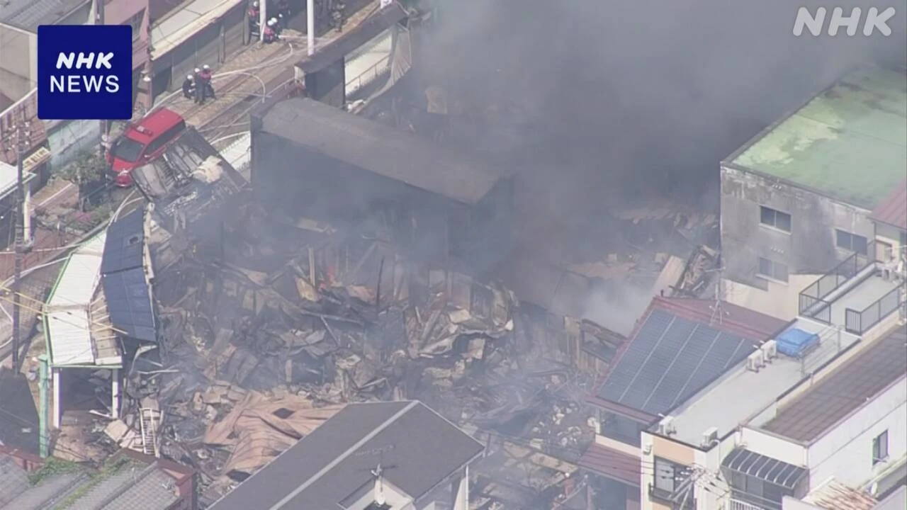 広島 竹原 商店街で火災発生これまで7棟延焼か けが人情報なし