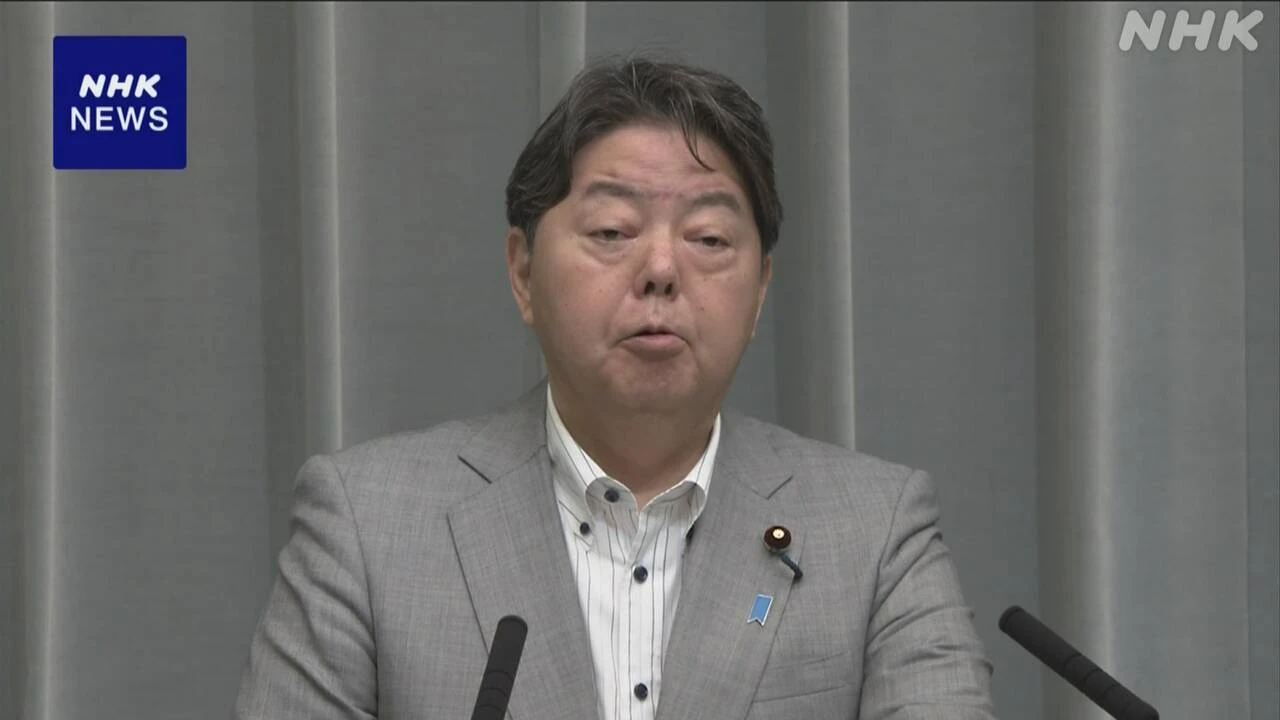 官房長官“2万円給付 年間の食費の消費税負担額を念頭に算出”