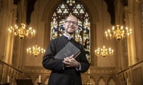 NASA signs up British priest to prepare for alien life: ‘May discover it next week!’
