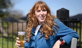 Angela Rayner in leadership bid boost as Keir Starmer told to 'stand down'