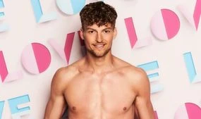 Love Island 2021: Who is Hugo Hammond? Star opens up about being first disabled contestant