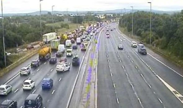 M6 traffic latest: M6 CLOSED in both directions after horror smash –air ambulance on scene