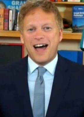 ‘Not trying to fudge your question!’ Shapps dodges grilling on taking holiday three times