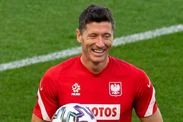 Robert Lewandowski 'has Man Utd and Chelsea offers' as Bayern Munich star open to exit