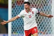 Chelsea have new path to sign Robert Lewandowski but transfer plans will have to change