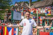 Landlord uses 1000ft of flags in ‘best decorated pub’ for Euro 2020 - 'It’s coming home'