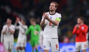Man City 'poised to complete £160m Harry Kane transfer' on £400,00 a week
