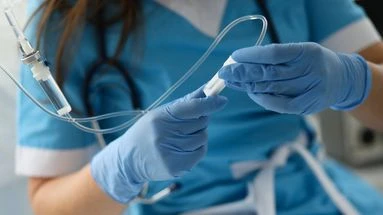 EN DIRECT - Covid-19 : le nombre de patients en réanimation passe sous le seuil des 2000