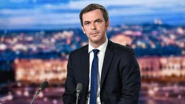 Vaccination des adolescents et sur les lieux de vacances : Oliver Véran invité du 20h de TF1