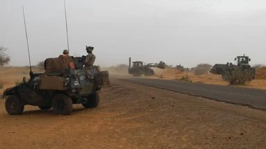 Attaque à la voiture piégée au Mali, des soldats français et des civils blessés