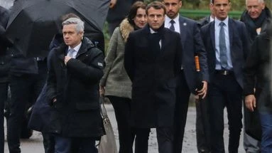 Emmanuel Macron giflé : comment est assurée la sécurité du président de la République ?