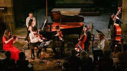 Festival Mas Musici : un orchestre classique déambule dans les petits villages de la Creuse