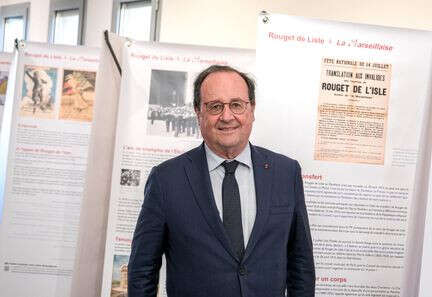 franceinfo junior. L'Europe expliquée aux enfants par l'ancien président de la République François Hollande