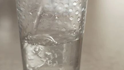 Eau du robinet : quelles solutions pour faire baisser les taux de nitrates ?