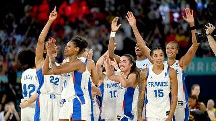 JO 2024 : ultimes finales en cyclisme sur piste et pentathlon moderne, les basketteuses françaises contre l'ogre américain... Suivez la dernière journée olympique