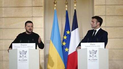 Invasion russe en Ukraine : qu'est-ce qu'une économie de guerre, concept défendu notamment par Emmanuel Macron ?