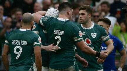 Six nations 2025 : l'Irlande conserve une chance de sacre grâce à sa victoire bonifiée contre l'Italie