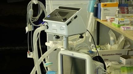 Guerre en Ukraine : sur le front, un hôpital ukrainien souterrain