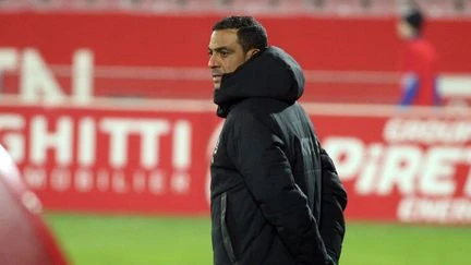 Football féminin : l'entraineur du PSG Fabrice Abriel mis à pied après une saison marquée par des tensions et de mauvais résultats