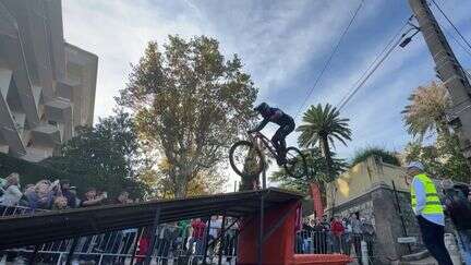 Alpes-Maritimes : Grasse transformée en piste de VTT de descente pour une course spectaculaire