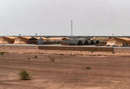 Niger : les militaires russes et américains sont hébergés temporairement sous le même toit