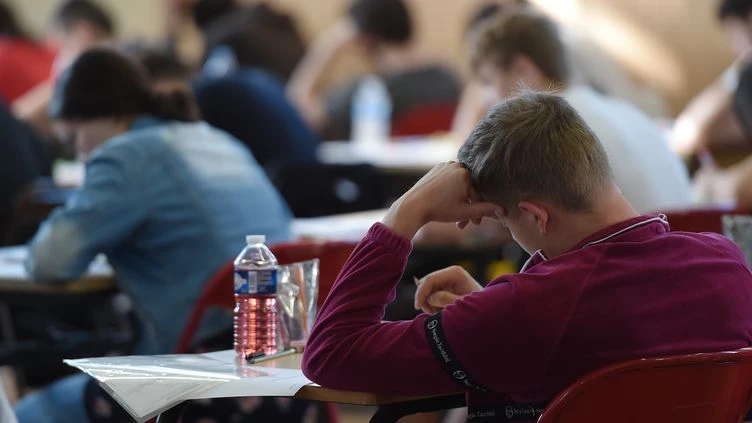 DIRECT. Bac 2021 : la philosophie donne le coup d'envoi des épreuves pour les lycéens