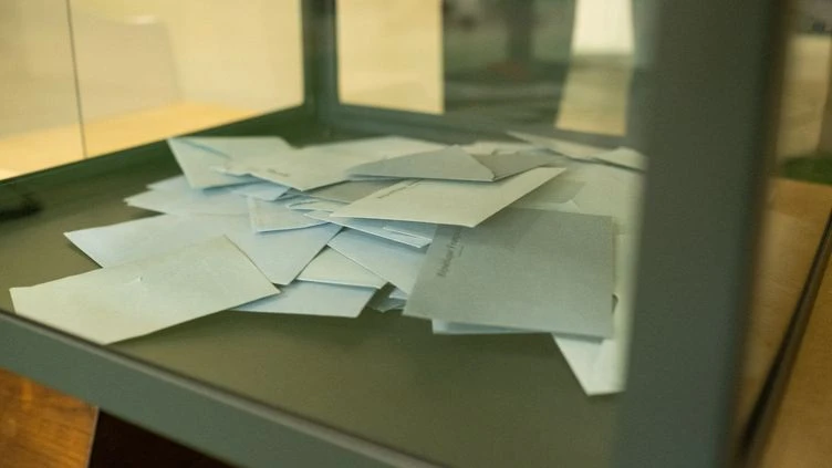 Elections régionales : après des heures de tractations, voici les listes présentes au second tour