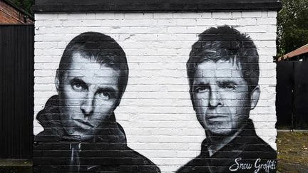 Royaume-Uni : les fans d'Oasis ont perdu près de 2,3 millions d'euros dans des escroqueries aux billets de concerts