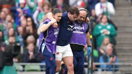 Six nations 2025 : Antoine Dupont annonce souffrir d'une rupture des ligaments croisés du genou droit