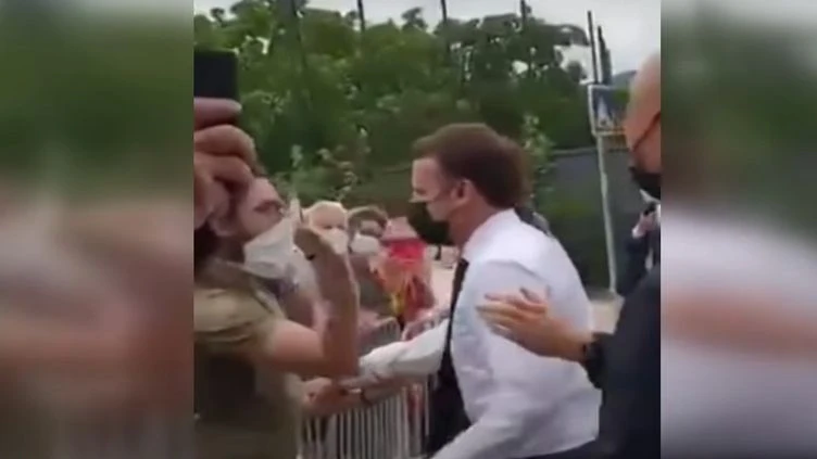 Ce que l'on sait de l'homme qui a giflé Emmanuel Macron
