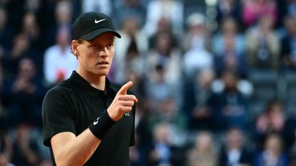 Masters 1000 de Rome : Jannik Sinner vainqueur pour son premier match après sa suspension pour dopage